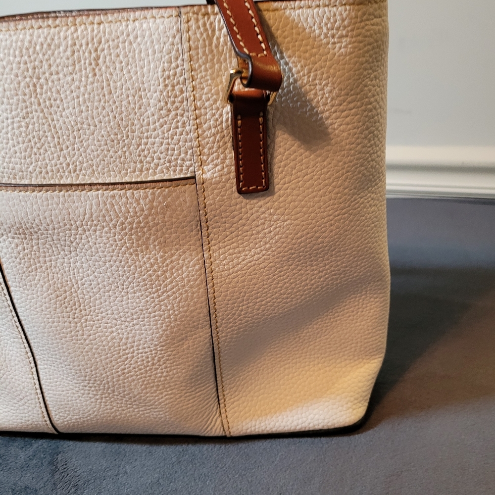 Dooney & Bourke - Picture 5 of 14